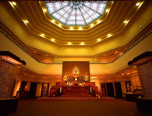 入館料無料の駒澤大学禅文化歴史博物館の展示風景